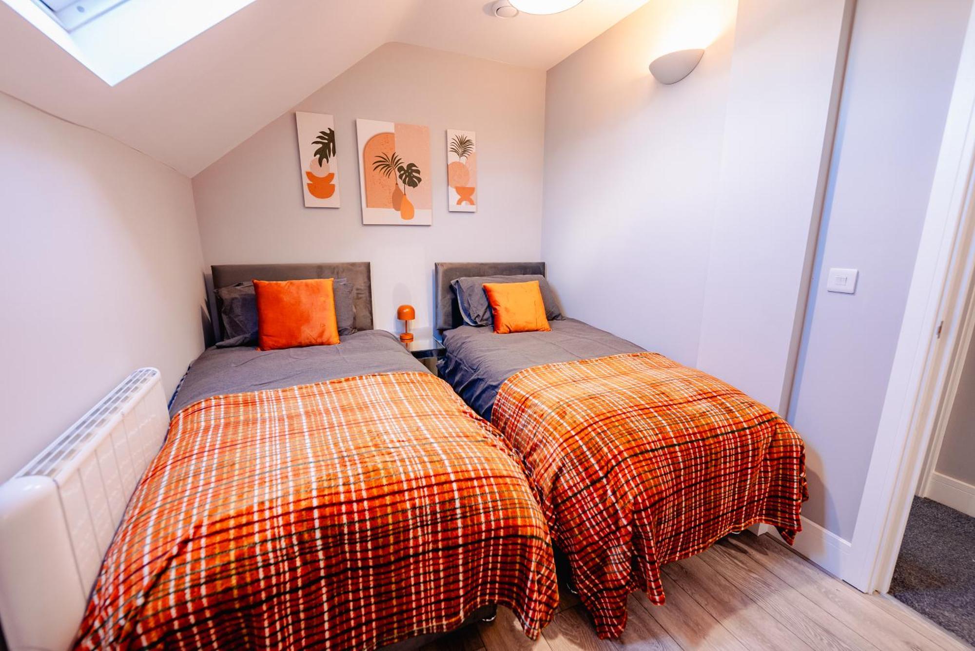 Luxury Spacious 2-Bed & High Ceiling Cardiff Esterno foto