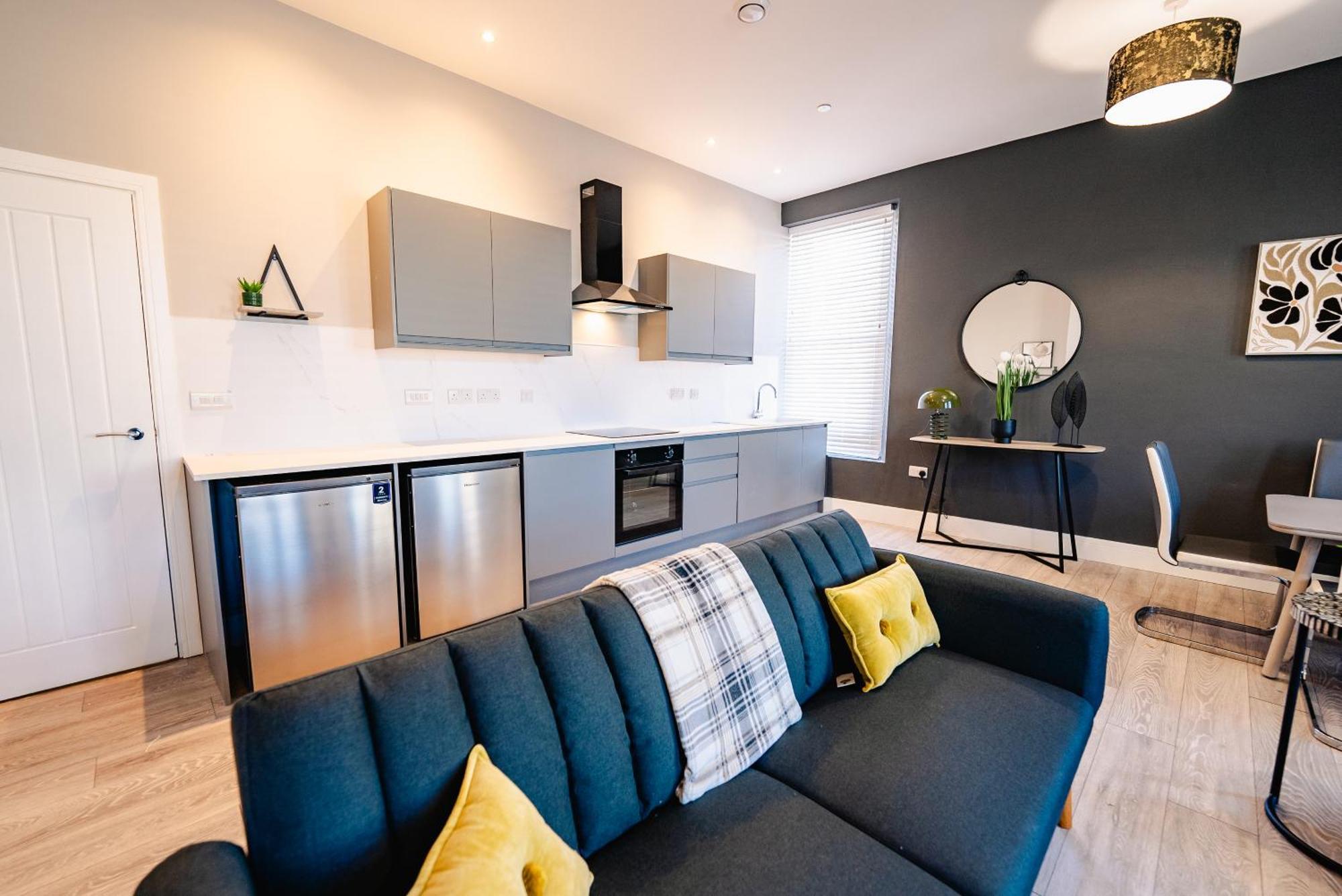 Luxury Spacious 2-Bed & High Ceiling Cardiff Esterno foto
